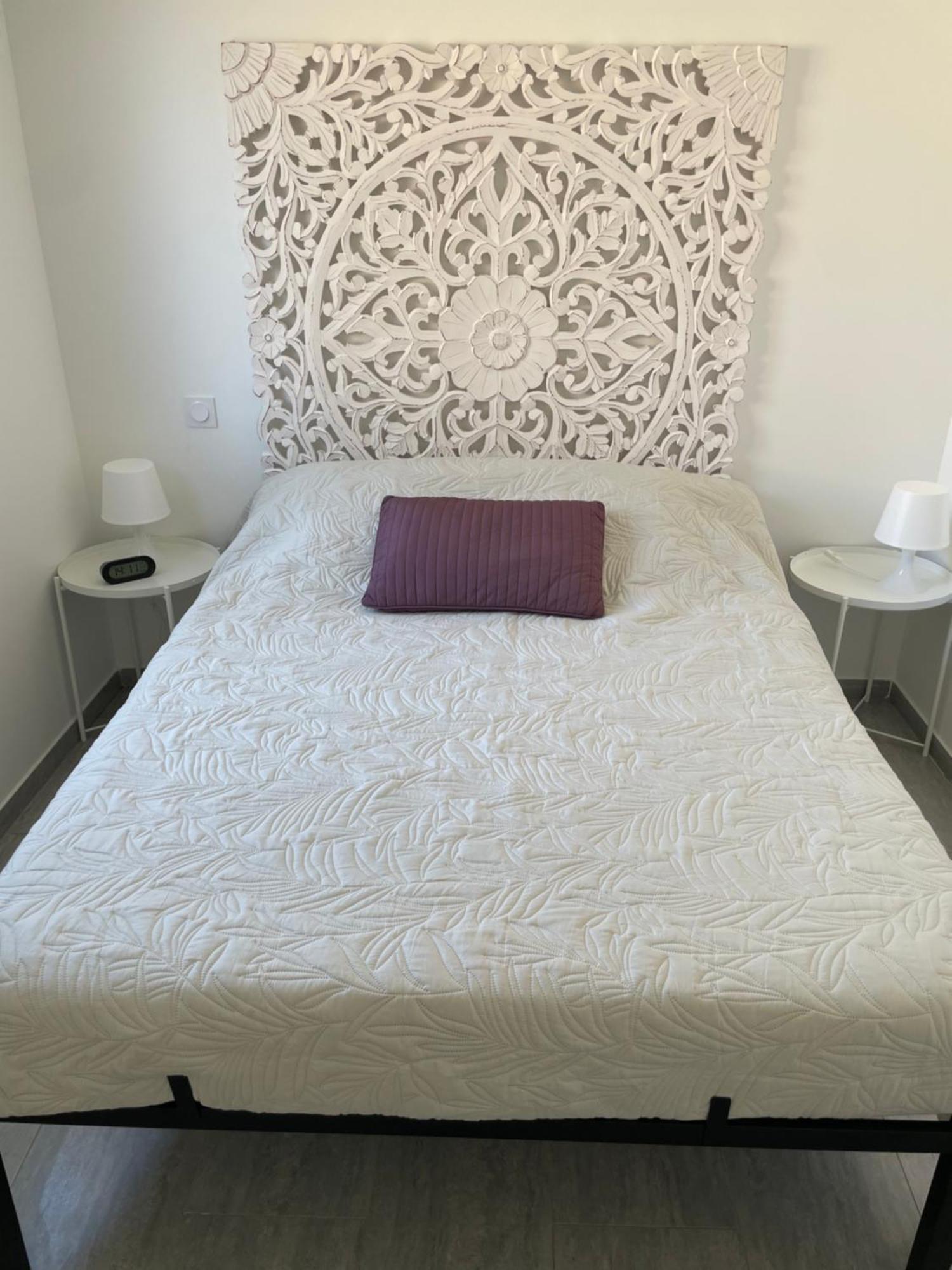 Appartement T2 Avec Terrasse Et Cour 卡瓦永 外观 照片